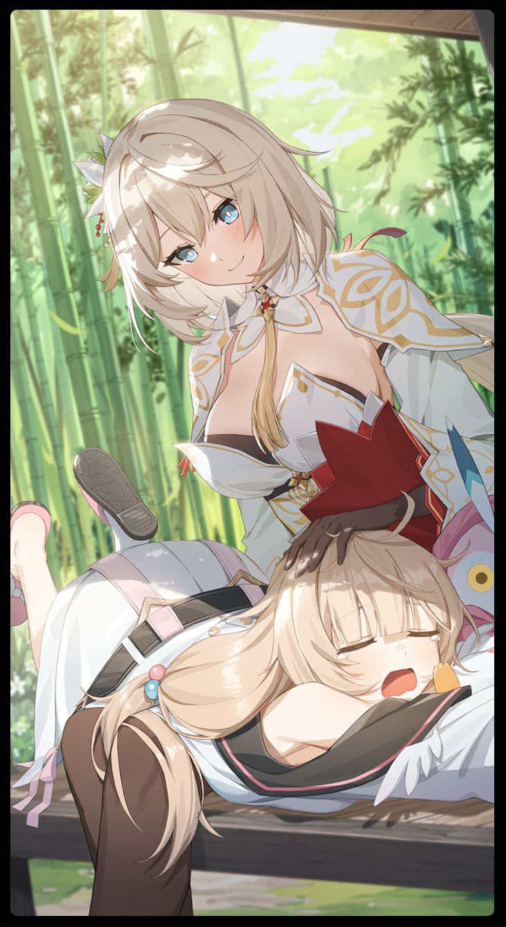A White Moon Shines With the Sun's Warmth